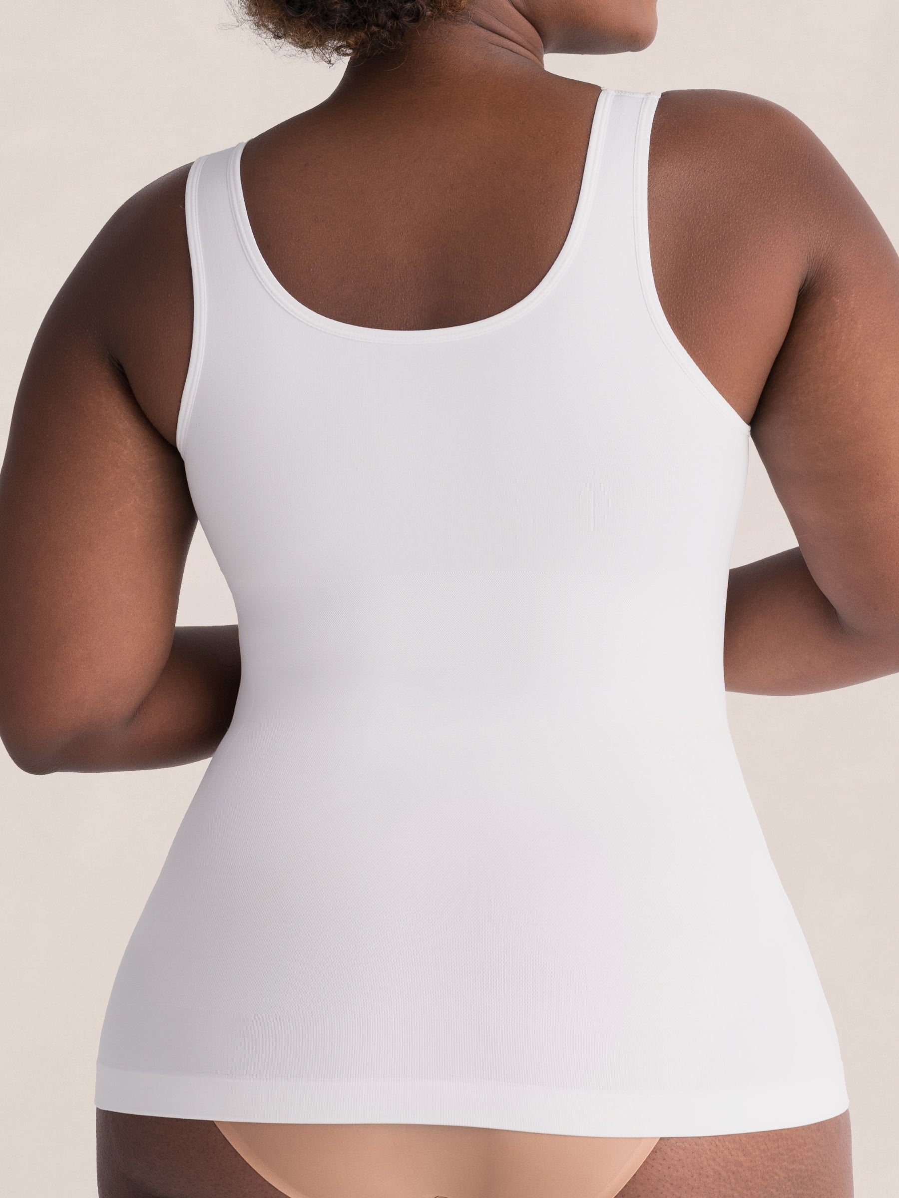 Cami Glow Comfort™ – Tirantes Anchos, Moldeo Suave 24/7