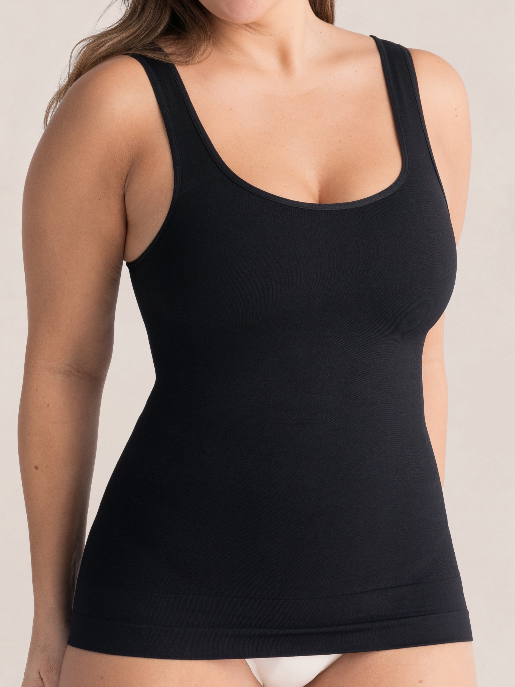 Cami Glow Comfort™ – Tirantes Anchos, Moldeo Suave 24/7