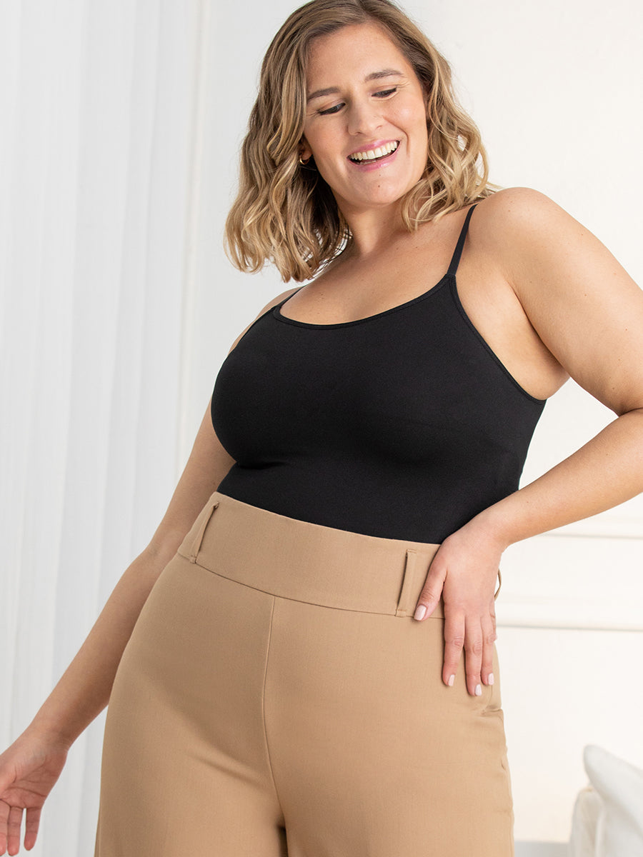 Cami Glow Comfort™ Escote Redondo – Moldeo Suave 24/7