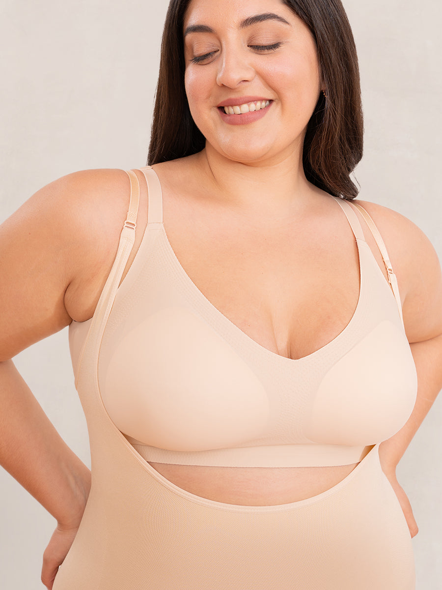 Body Moldeador Glow Essentials™ con Short y Escote Abierto