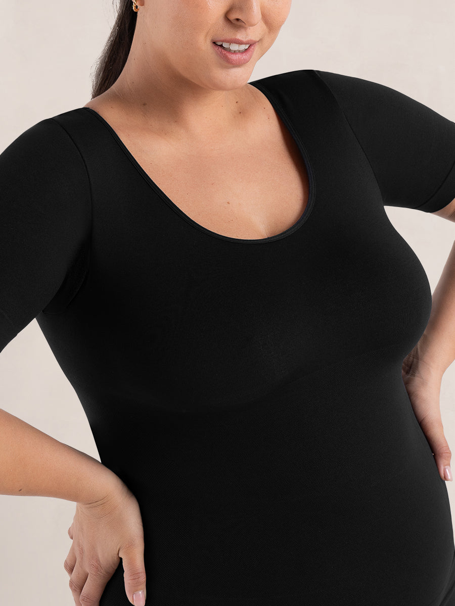 Camiseta Moldeadora Glow Essentials™ de Manga Corta – Suavidad Invisible